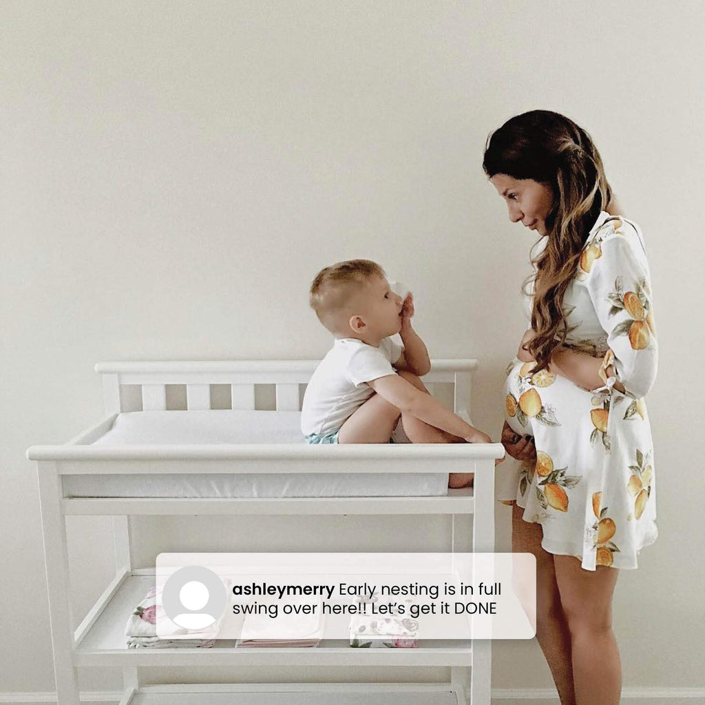 Flat Top Changing Table with Wheels and Changing Pad K610485